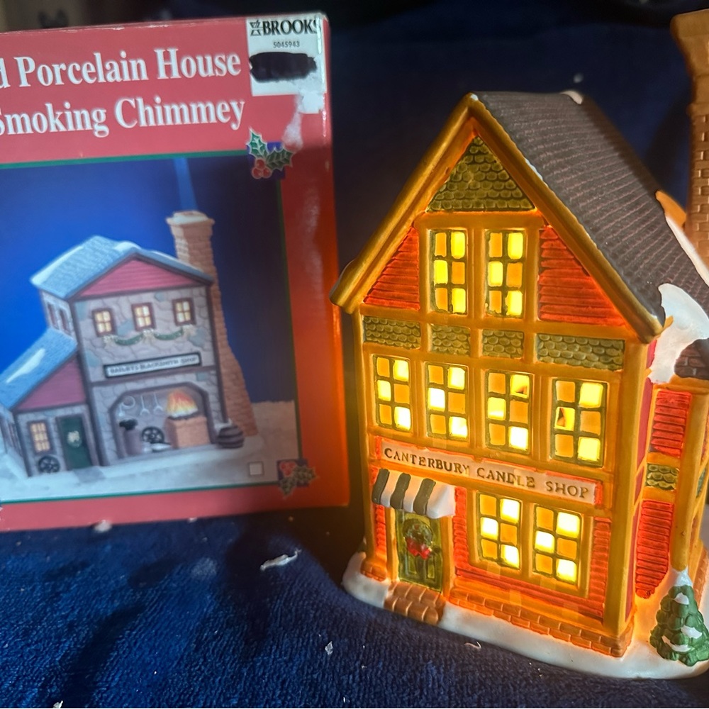 Canterbury Candle Shop Lighted Porcelain House W/Smoking Chimney Lighted House